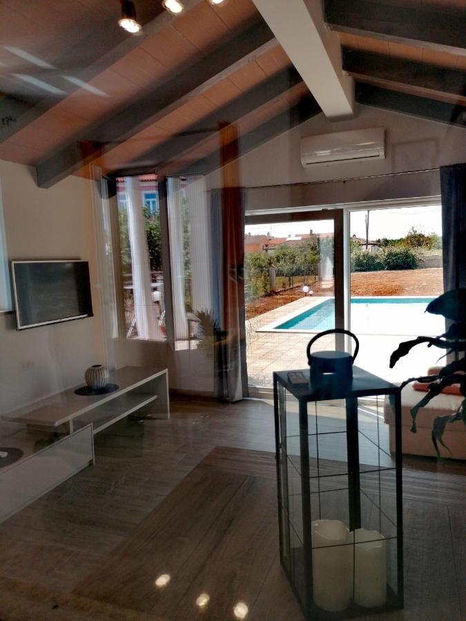 Apartamento Cozy House With Pool Near Rovinj Kanfanar Exterior foto